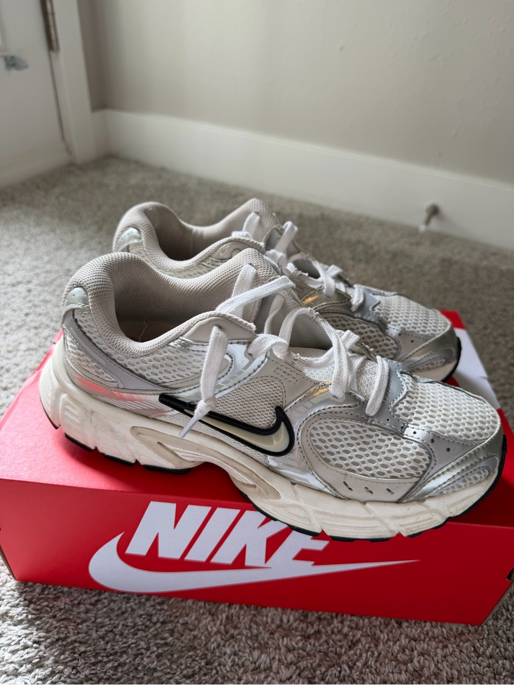 Nike V5 RNR Women’s Sneakers